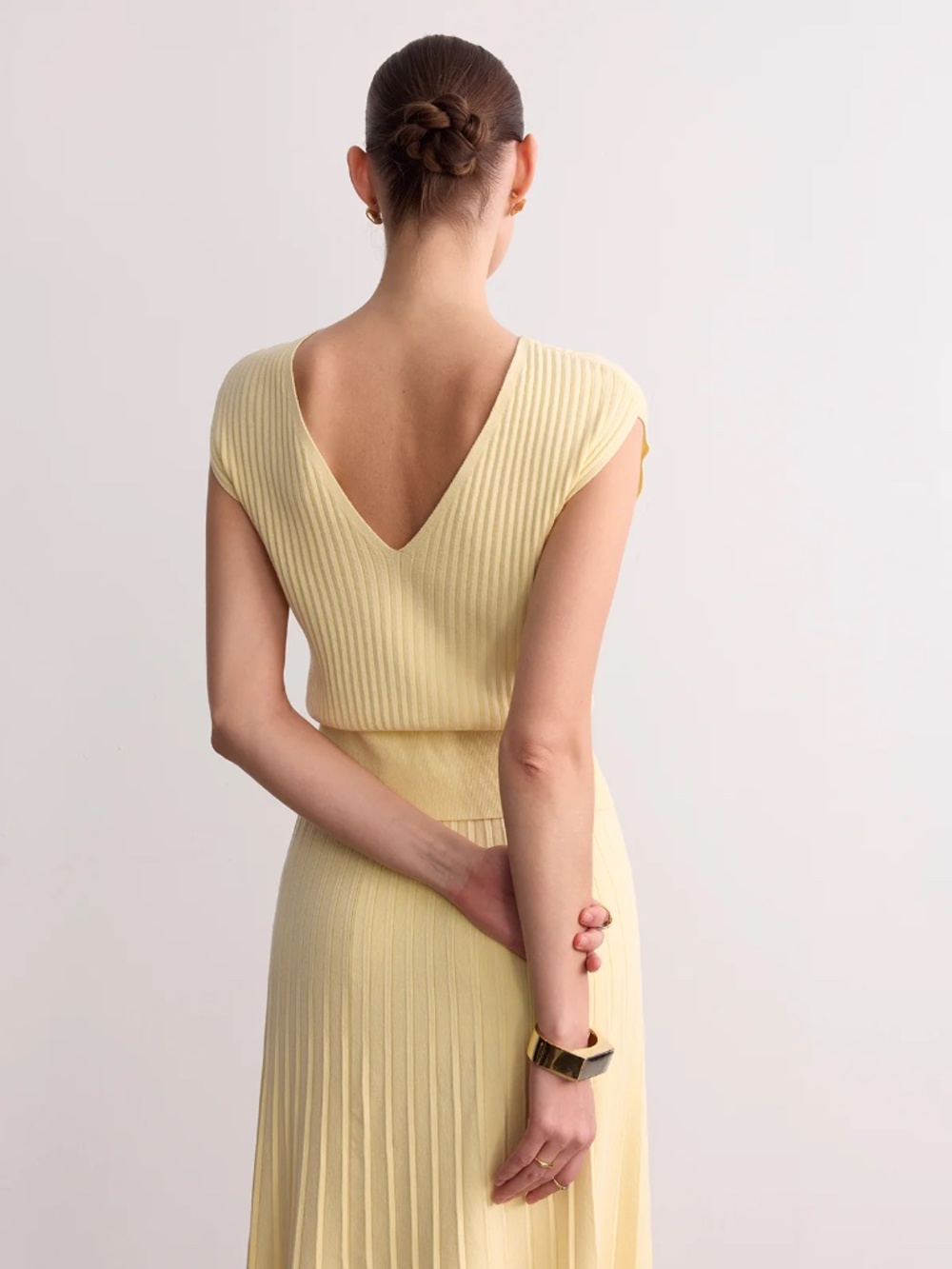 Commense Cap Sleeve Ribbed Knit Top - Picture 2 of 3